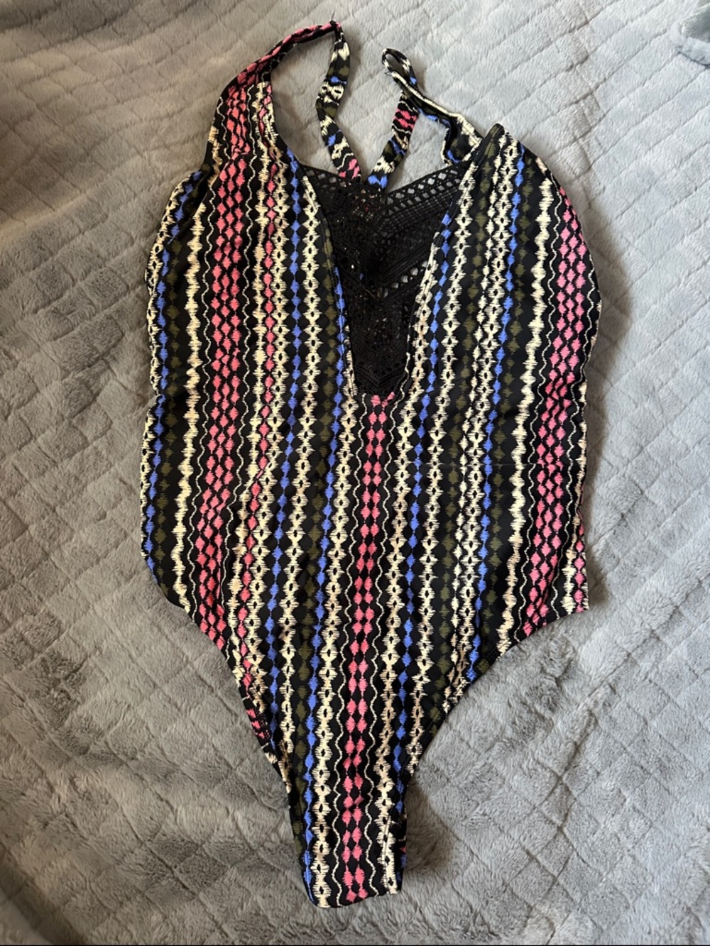 Time and Tru Black Striped One-Piece Swimsuit with colorful Accents
fits DD TOPS